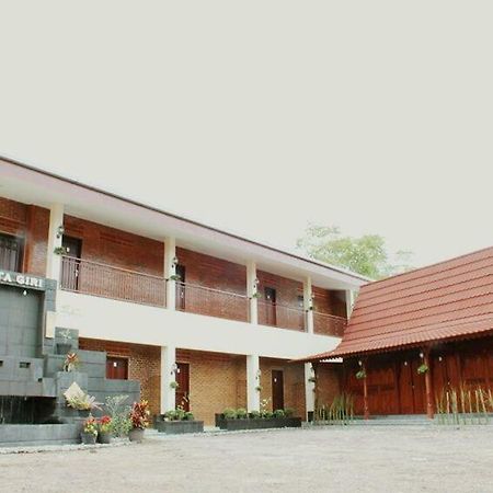 Amerta Giri Guest House Wonosobo Ngoại thất bức ảnh