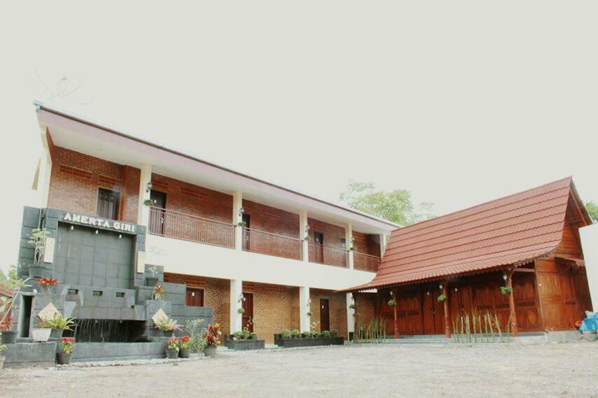 Amerta Giri Guest House Wonosobo Ngoại thất bức ảnh