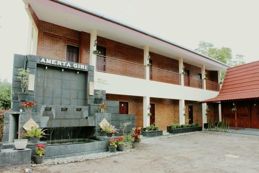 Amerta Giri Guest House Wonosobo Ngoại thất bức ảnh